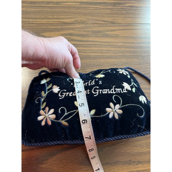 World’s Greatest Grandma hanging pillow - Picture 4 of 4